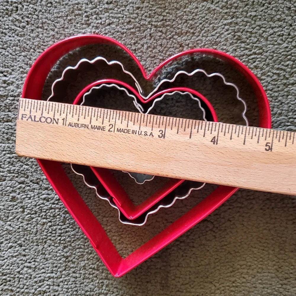 Wilton Nesting Flower Heart Cookie Cutter Sets